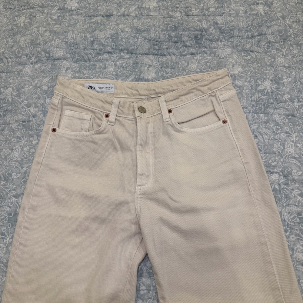 Zara Women's High Rise Beige Jeans